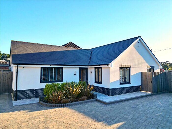3 Bedroom Detached Bungalow For Sale In Laurel Lane, BH24