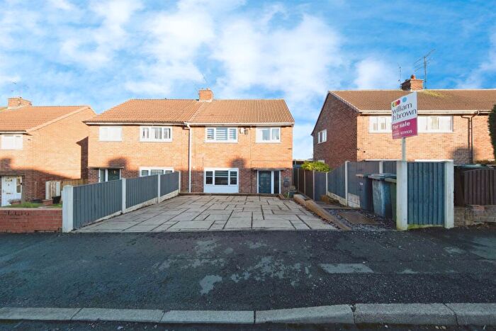 3 Bedroom Semi-Detached House For Sale In Brameld Road, Rawmarsh, Rotherham, S62