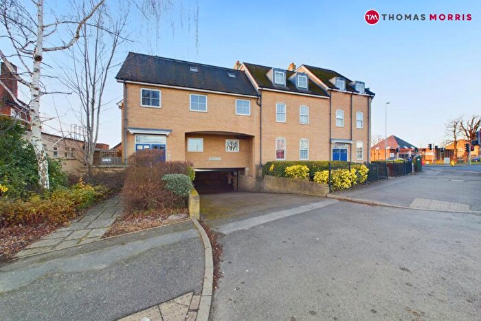 1 Bedroom Apartment For Sale In Houghton Road, St. Ives, Cambridgeshire, PE27