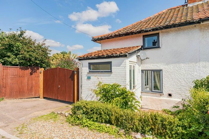 3 Bedroom Cottage For Sale In Letton Road, Shipdham, IP25