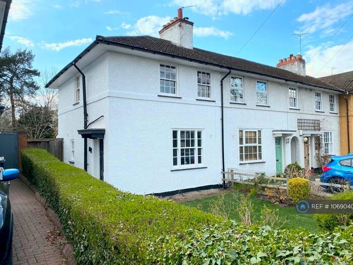 3 Bedroom End Of Terrace House To Rent In Selly Oak Road, Birmingham, B30