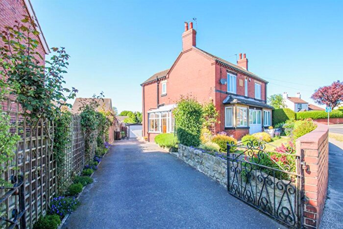 3 Bedroom Detached House For Sale In Tun Lane, South Hiendley, Barnsley, S72