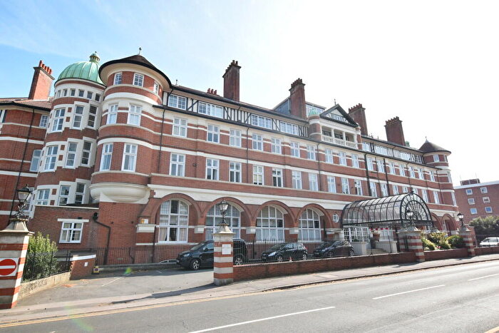 2 Bedroom Apartment To Rent In Burlington Mansions, Owls Road, BH5