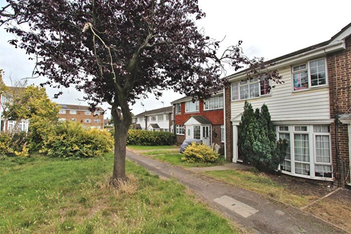 3 Bedroom Terraced House To Rent In Periwinkle Close, Sittingbourne, ME10