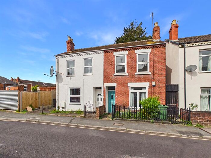 3 Bedroom Semi Detached House For Sale In Alfred Street, Gloucester, GL1