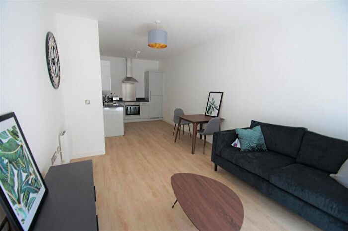 1 Bedroom Flat To Rent In Clarendon Rise, London, SE13