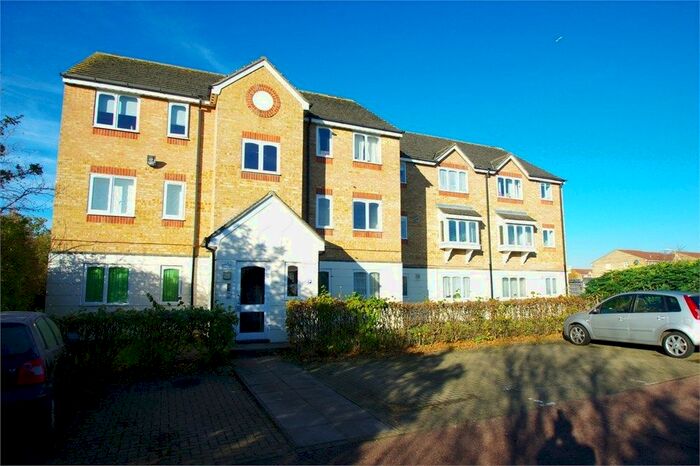 1 Bedroom Flat To Rent In Alderney House, Scammell Way, Watford, WD18