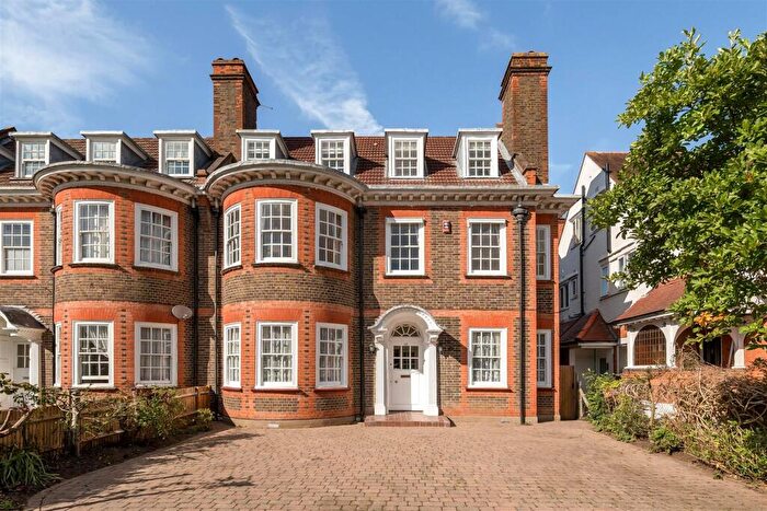 6 Bedroom Semi Detached House To Rent In Cranes Drive, Surbiton, KT5