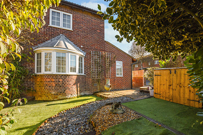 3 Bedroom Semi Detached House For Sale In Yeomans Lane, Liphook, GU30