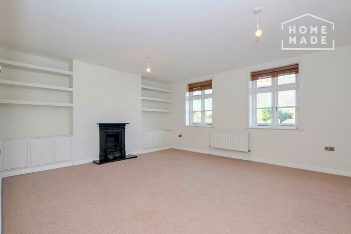 2 Bedroom Flat To Rent In Oldman Court, Marvels Lane, SE12