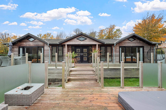 3 Bedroom Lodge For Sale In Osmington Holiday Park, Weymouth, DT3