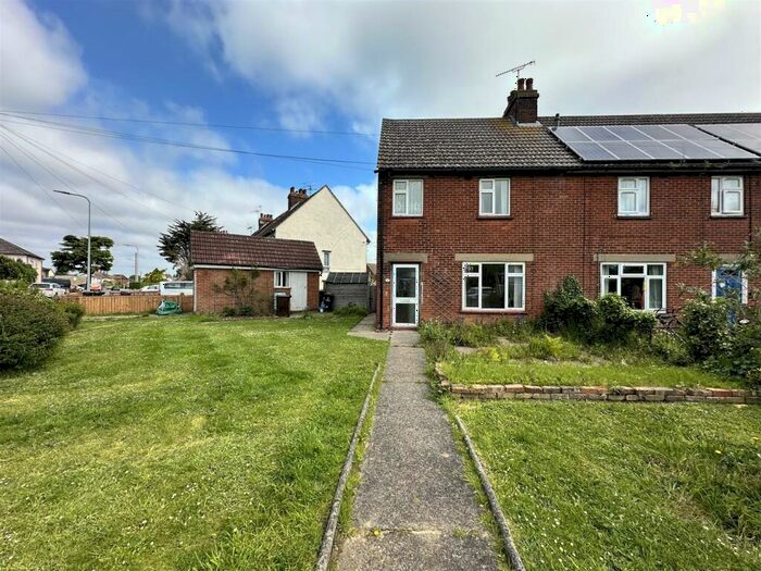 3 Bedroom Semi-Detached House To Rent In Fingringhoe Road, Colchester, CO2