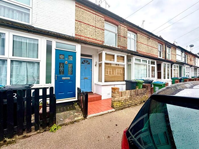 3 Bedroom Terraced House To Rent In Grover Road, Watford, WD19