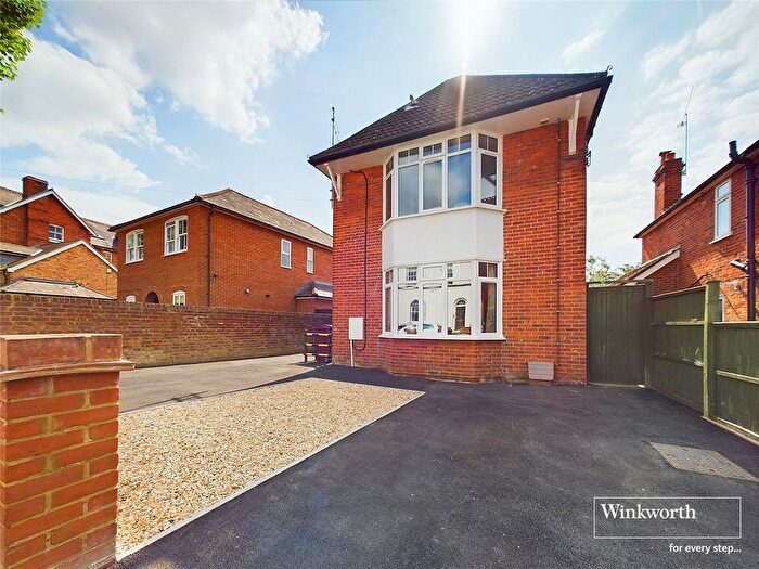 2 Bedroom Flat To Rent In Coley Hill, Reading, Berkshire, RG1