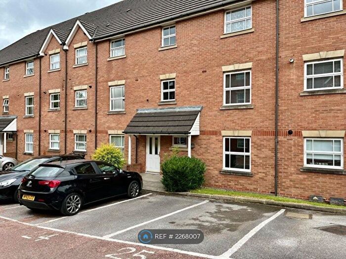 2 Bedroom Flat To Rent In Royal Court Drive, Bolton, BL1