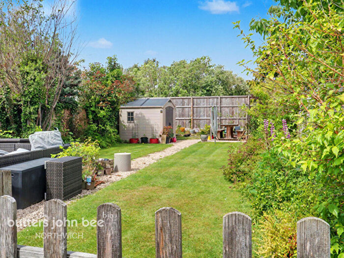 3 Bedroom Semi Detached House For Sale In Middlewich Road, Northwich, CW9