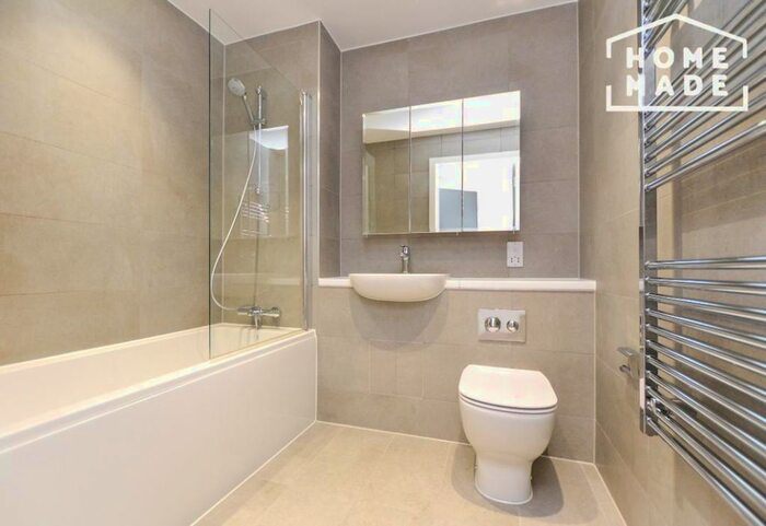 1 Bedroom Flat To Rent In Merchants House, Stratford, E20
