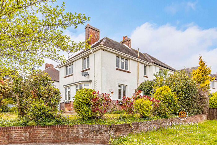 3 Bedroom Semi Detached House For Sale In Earlham Drive, Poole, BH14