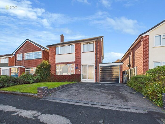 3 Bedroom Detached House For Sale In Garnett Drive, Sutton Coldfield, B75