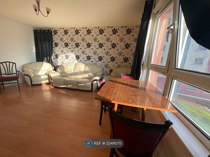 2 Bedroom Flat To Rent In Charles Street, Glasgow, G21