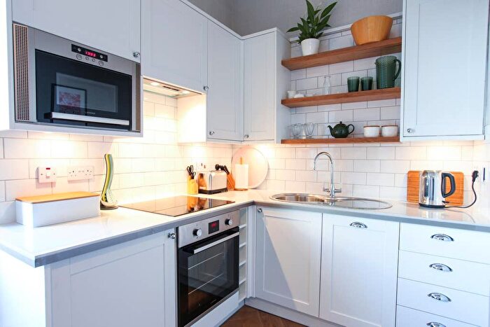 1 Bedroom Flat To Rent In Roseburn Street, Roseburn, Edinburgh, EH12