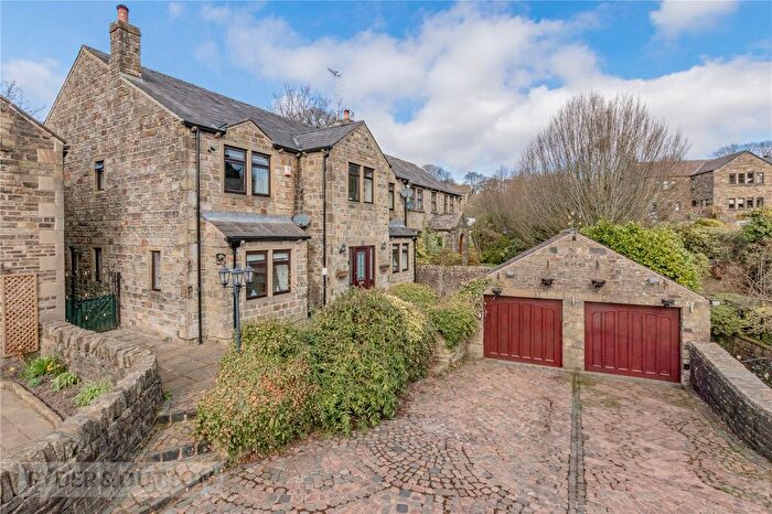 4 Bedroom Detached House For Sale In Buckley Drive, Denshaw, Saddleworth, OL3