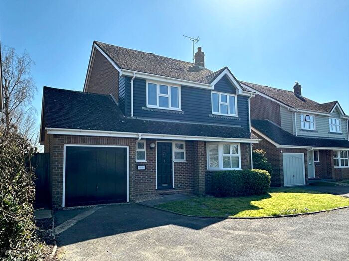 4 Bedroom Detached House To Rent In Main Road, Icklesham, Winchelsea, TN36