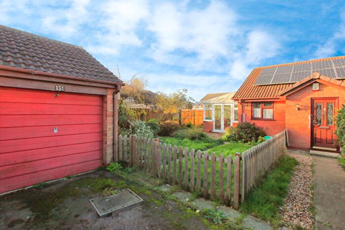 3 Bedroom Semi-Detached Bungalow For Sale In Uldale Way, Peterborough, PE4