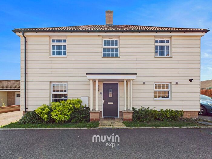 4 Bedroom Detached House For Sale In Hibbert Drive, Dunmow, CM6