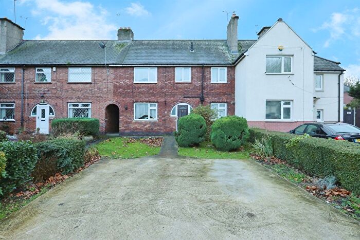 3 Bedroom Terraced House For Sale In Far Crescent, East Dene, Rotherham, S65