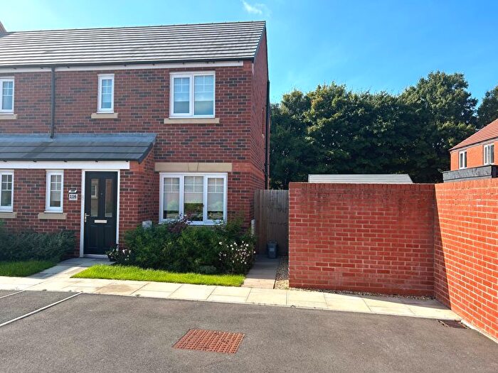3 Bedroom Semi-Detached House To Rent In Centenary Way, Newport, TF10