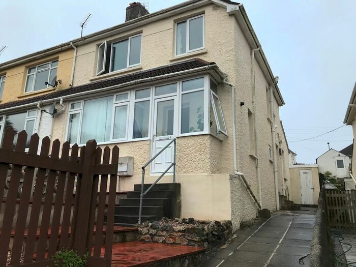 3 Bedroom Semi-Detached House To Rent In Dobbs Lane, Truro, TR1