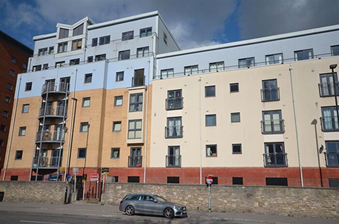2 Bedroom Flat To Rent In White Star Place, Southampton, SO14