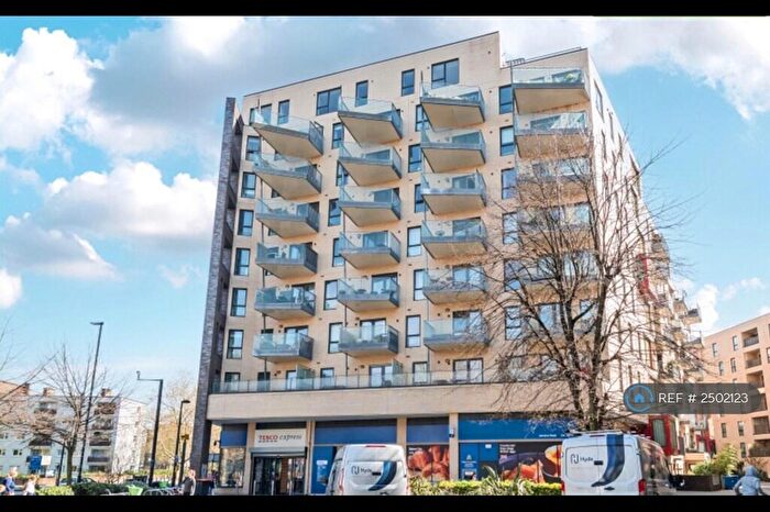 2 Bedroom Flat To Rent In Parker Building, London, SE16