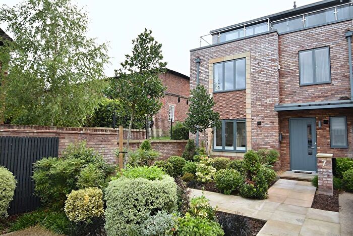 4 Bedroom Town House For Sale In South Courtyard, Alderley Park, Nether Alderley, SK10