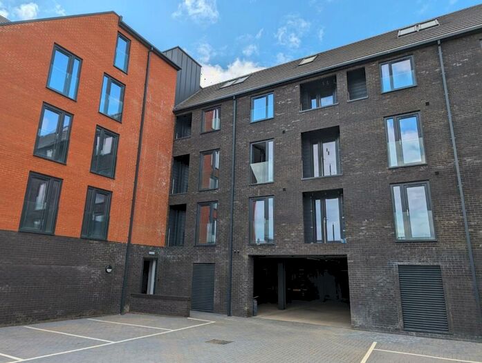 2 Bedroom Apartment To Rent In Tivoli House, Towcester Road, Far Cotton, Northampton, NN4
