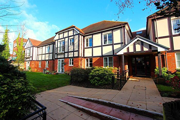 1 Bedroom Retirement Property For Sale In Bolters Lane, Banstead, SM7