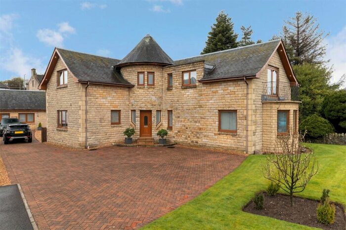 6 Bedroom Detached House For Sale In Lyoncross, Dennyloanhead, Bonnybridge, Stirlingshire, FK4