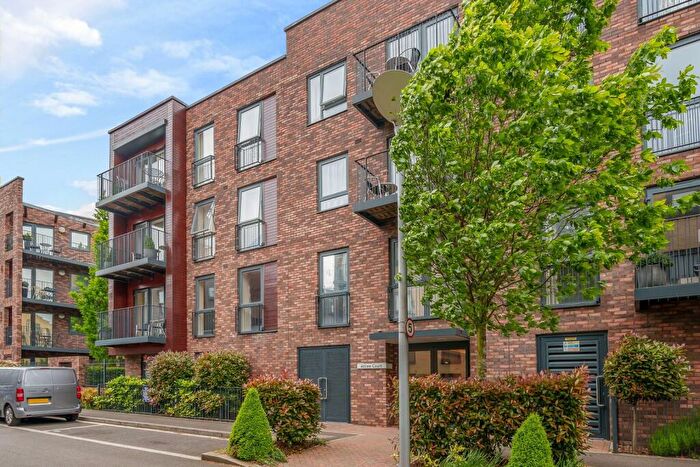 2 Bedroom Flat To Rent In Unwin Way, Stanmore, Stanmore, HA7