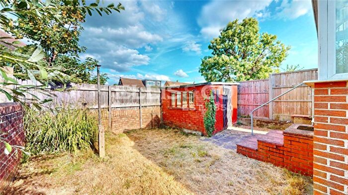 2 Bedroom Bungalow For Sale In Eastmead Avenue, Greenford, UB6