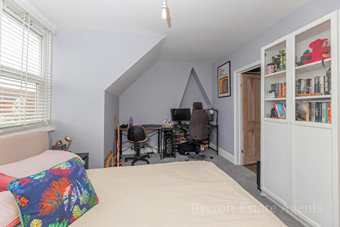 6 Bedroom Terraced House For Sale In Clarence Road, NR31