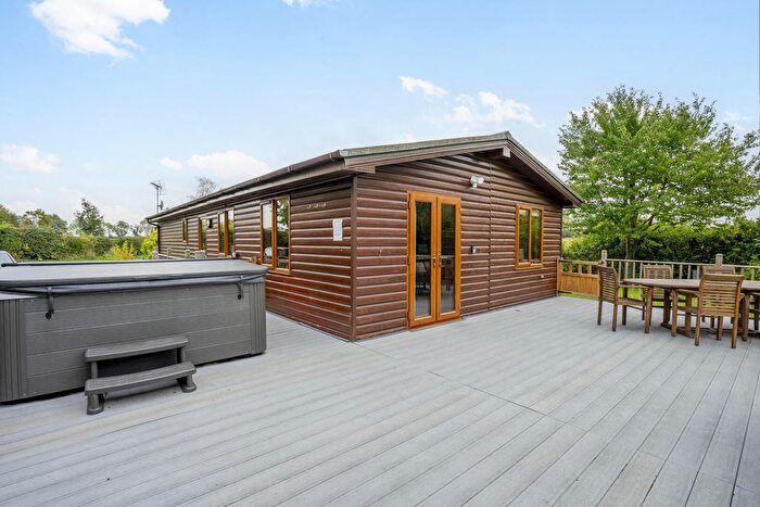 3 Bedroom Bungalow For Sale In Main Street, Sutton On Derwent, York, YO41