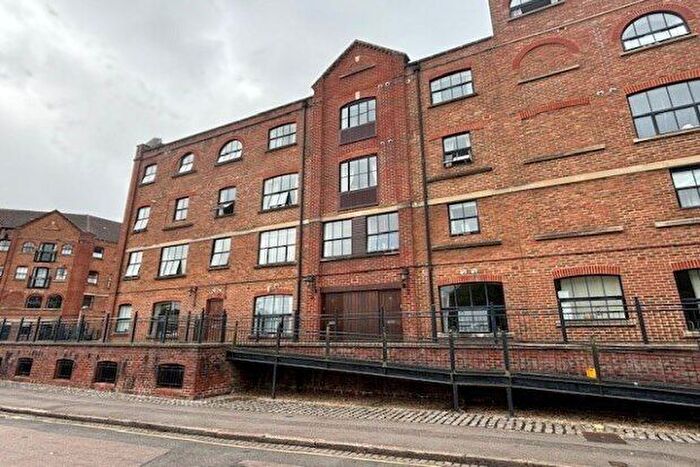2 Bedroom Flat To Rent In Whitefriars Wharf, Tonbridge, TN9