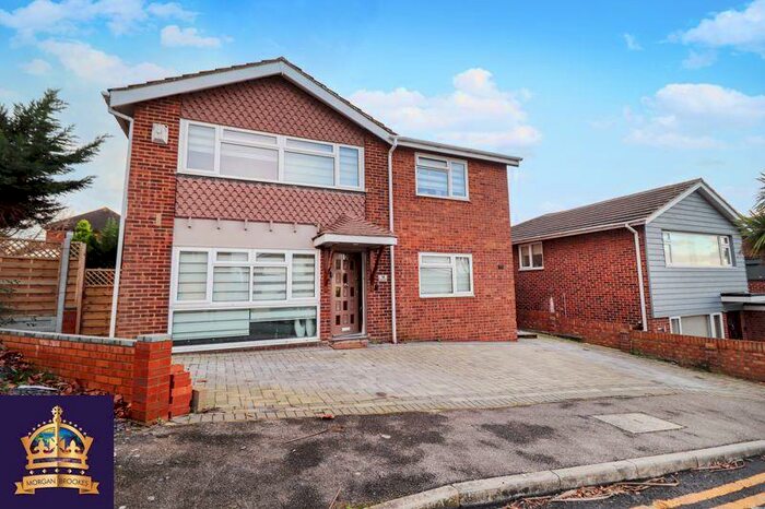 4 Bedroom Detached House To Rent In Boyce Green, Benfleet, SS7