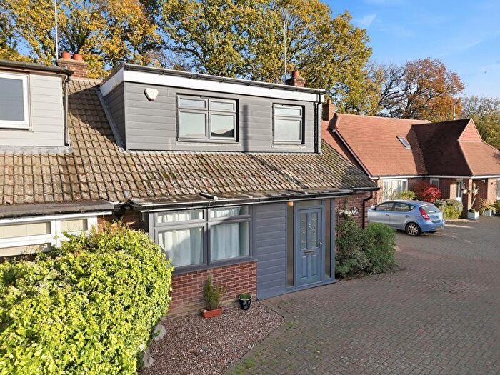 3 Bedroom Semi Detached House For Sale In Victors Crescent, Hutton, Brentwood, CM13