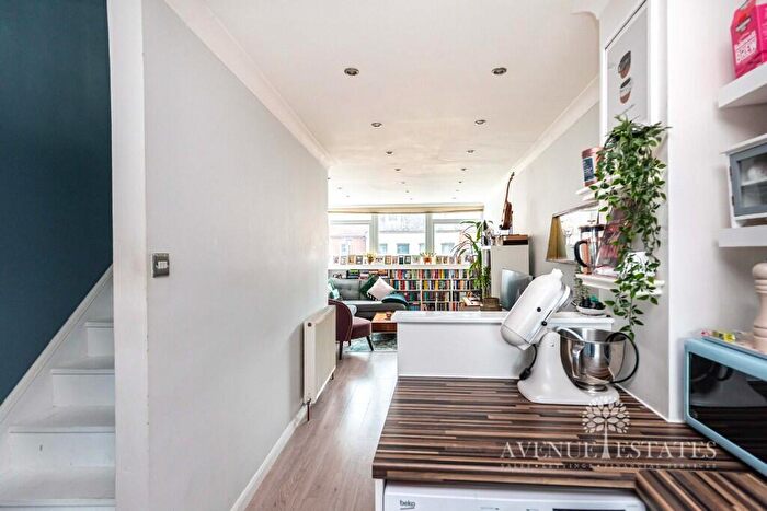 2 Bedroom Duplex For Sale In High Street, Christchurch, Dorset, BH23