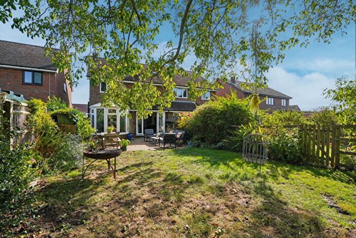 3 Bedroom Semi-Detached House For Sale In Oxford Road, Oakley, HP18