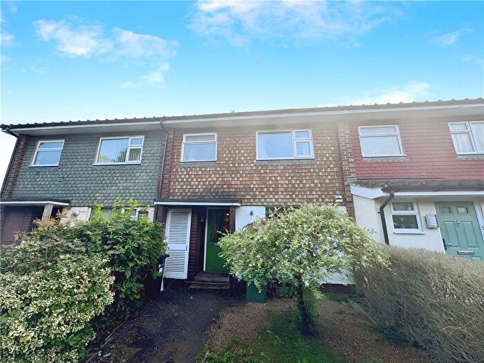 3 Bedroom Terraced House To Rent In Johnston Green, Guildford, Surrey, GU2
