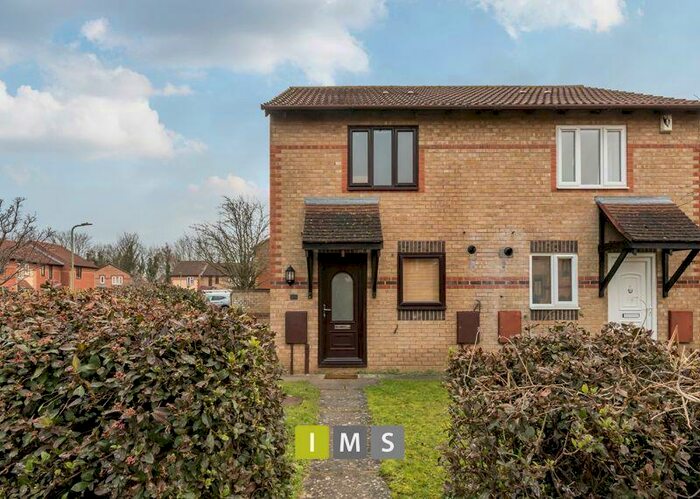 2 Bedroom Semi-Detached House To Rent In Hornbeam Road, Bicester, OX26