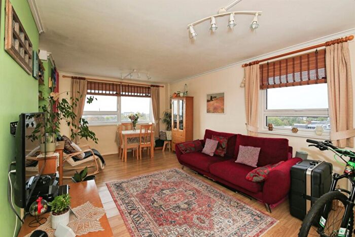 2 Bedroom Flat For Sale In St. Marys Court, Peterborough, PE1